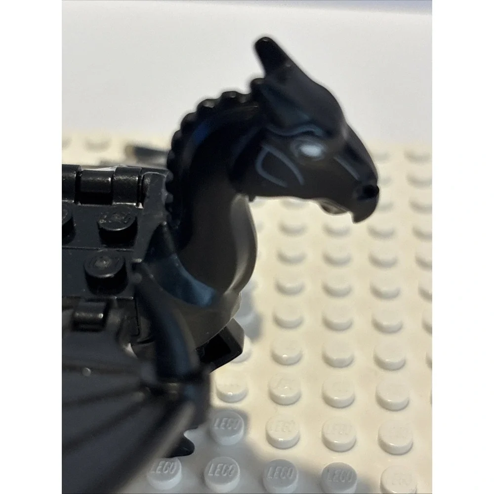Lego Thestral Black Winged Horse Minifigure from 76400 75951 Harry Potter - Picture 6 of 6
